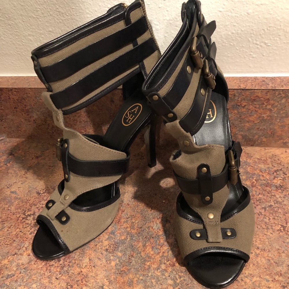 Olive colored Ash brand heeled sandal 38.5